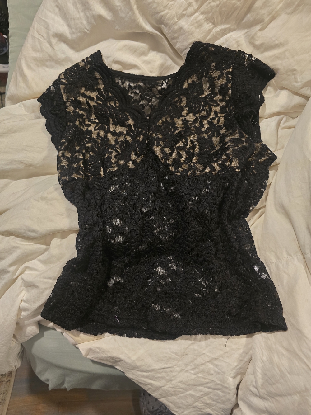 Black Lace Cap-Sleeve Women's Top